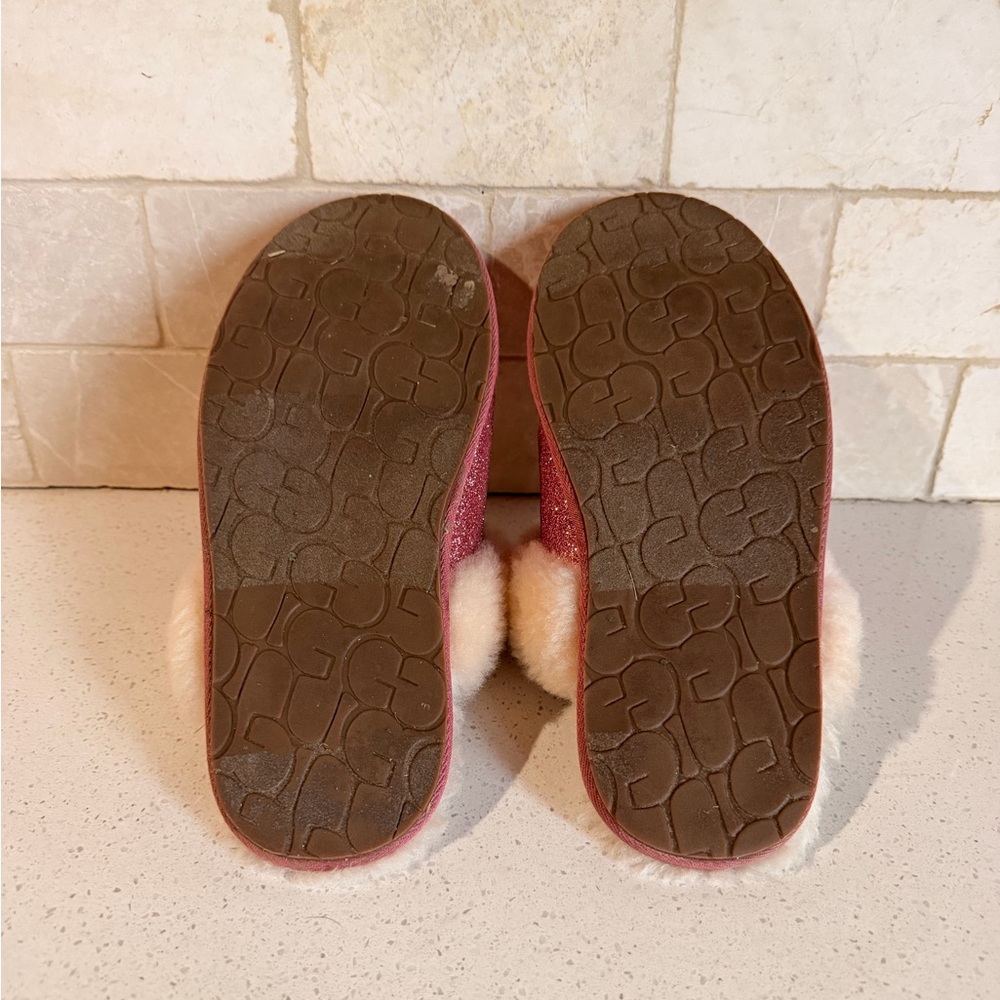 Ugg Slippers - image 5